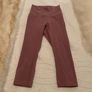 Lululemon athletica cropped pants